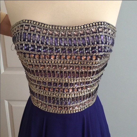 Sherri Hill Prom Dress - Picture 2 of 3